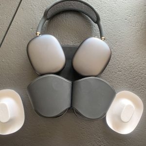 Cross-Border Explosive Airmax Over-The-Ear Bluetooth Headphones front view